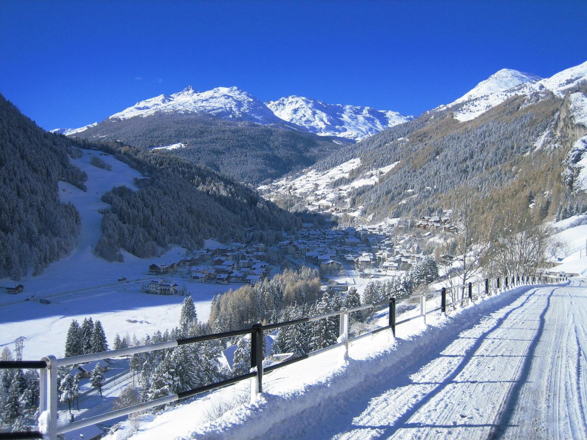 Agriturismo Raethia イゾラッチャ エクステリア 写真