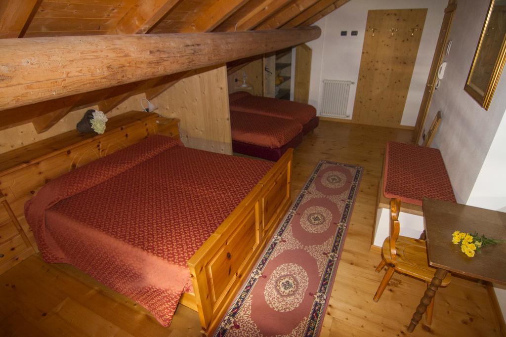 Agriturismo Raethia イゾラッチャ エクステリア 写真